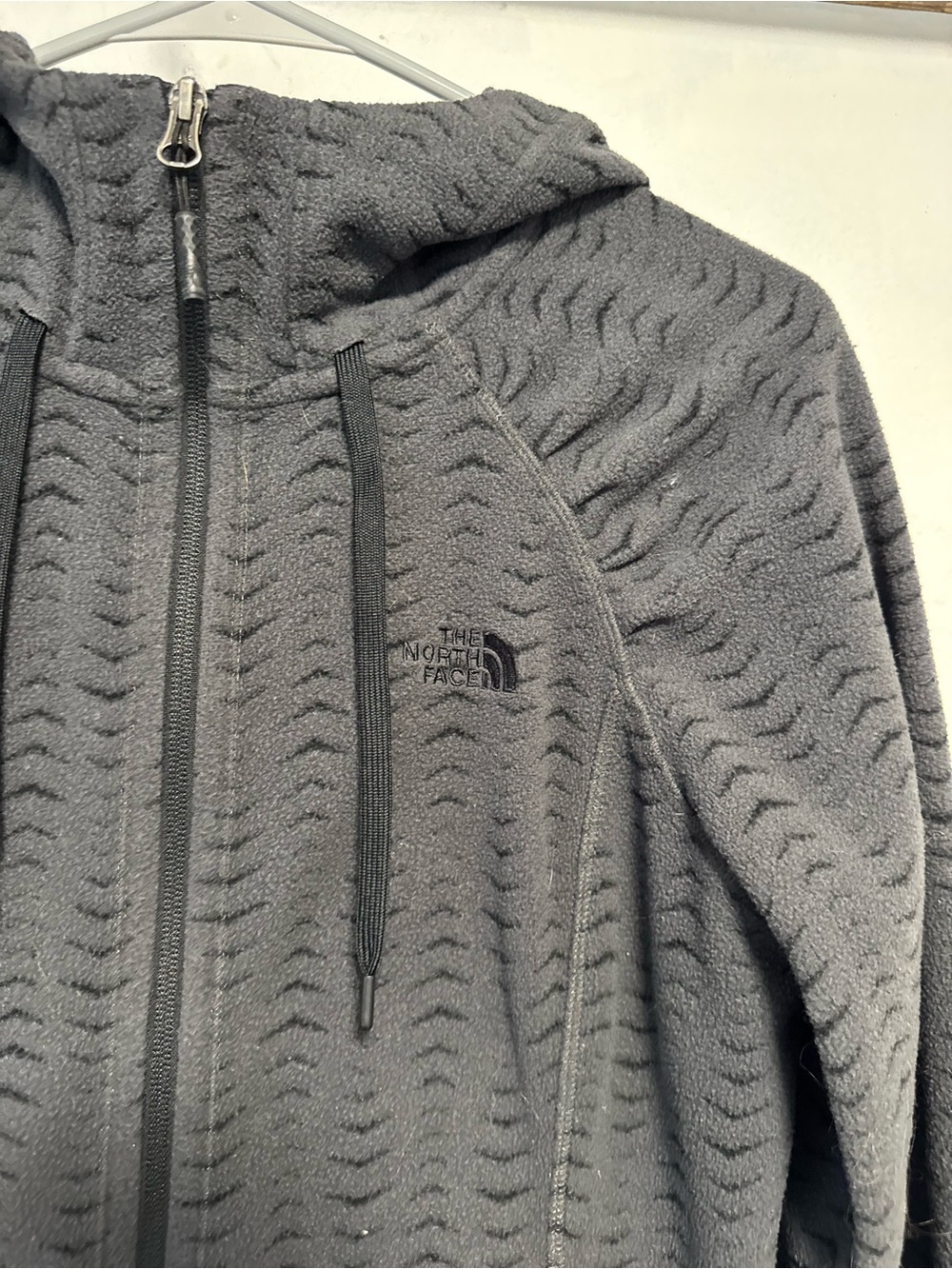 The North Face Men's Charcoal Gray Zip-Up Hooded Fleece